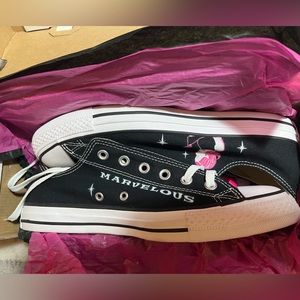 Extra special Marvelous Converse sneakers